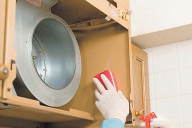 本体の専用洗剤洗浄